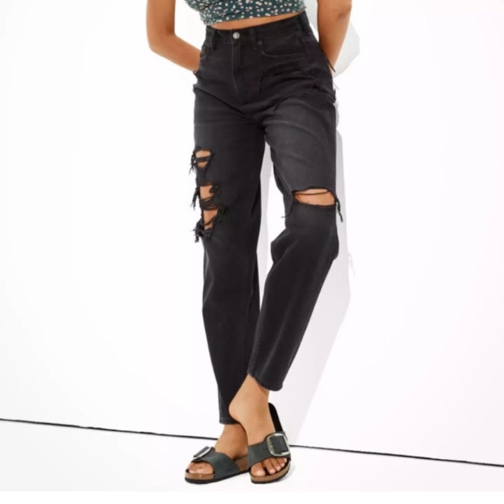 American Eagle Distressed Relaxed Mom Jeans in Aged Black sz 12L